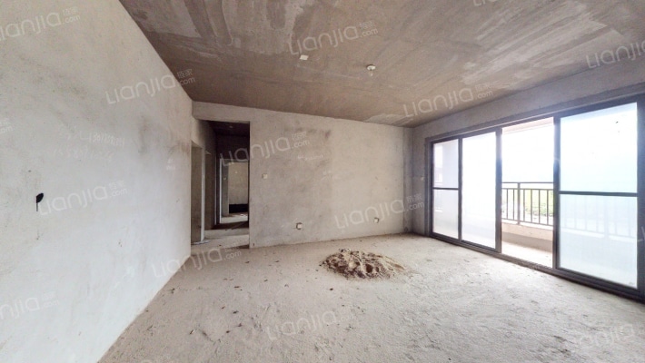 湘诚德峰小区C区二手房实景图