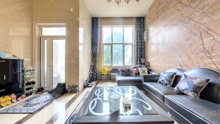 云间水庄二手房实景图