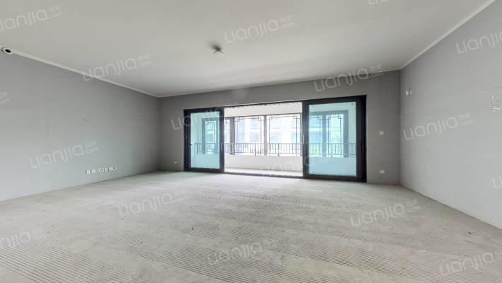 融创国宾雅集二手房实景图