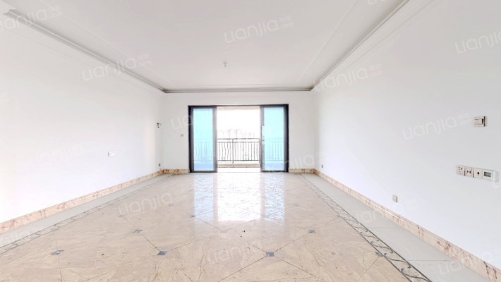 柏悦华府二手房实景图