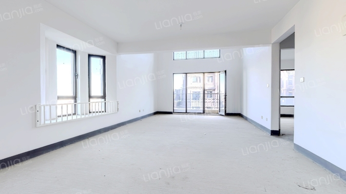 西山艺境华墅二手房实景图