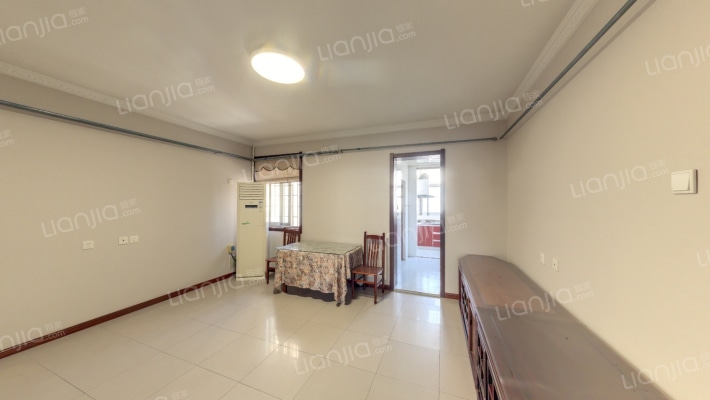 配套局家属院二手房实景图