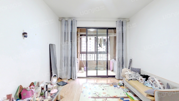 华地翡翠蓝湾二期二手房实景图