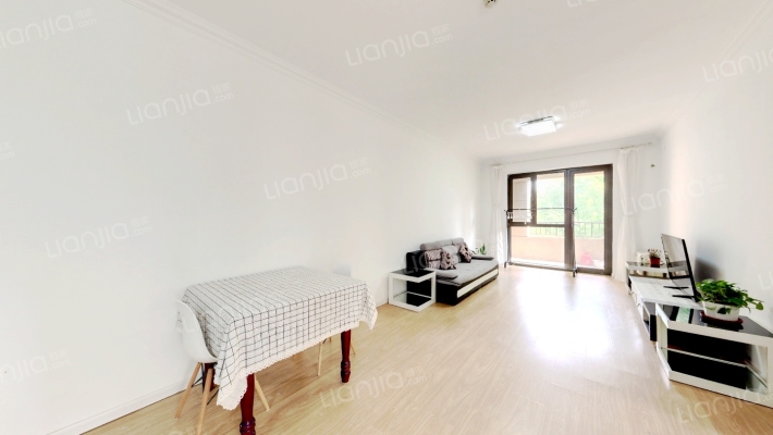 悦丽海湾四期二手房实景图