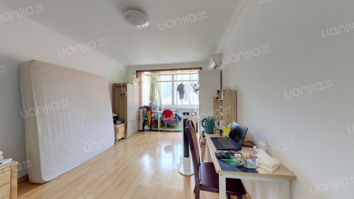 上海中学住宅区二手房实景图