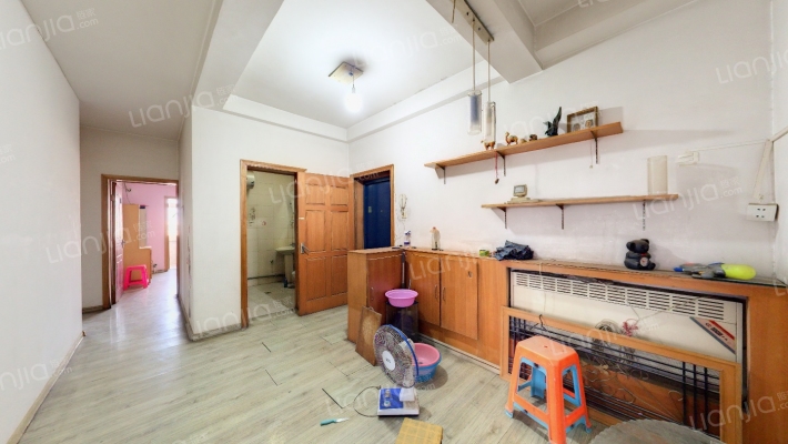 靖辰南里二手房实景图