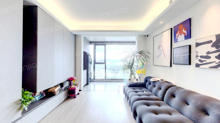 世茂璀璨睿湾二手房实景图