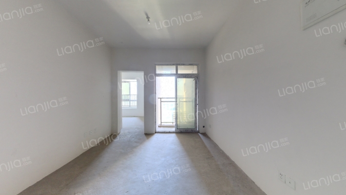 环湖雅居B区C组团二手房实景图