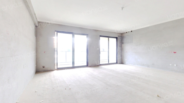 亚新美好艺境二手房实景图