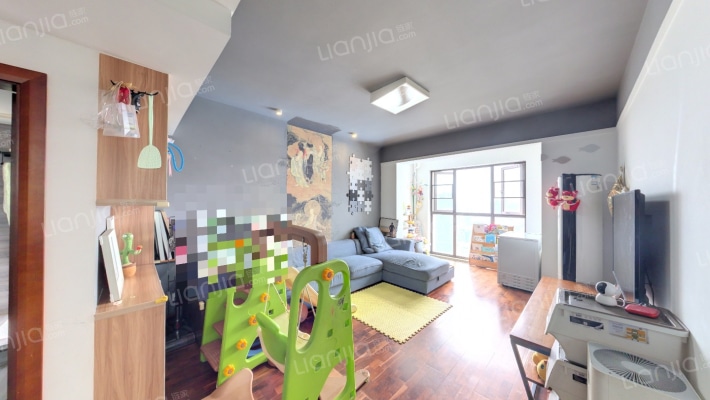 艾美潇湘二手房实景图