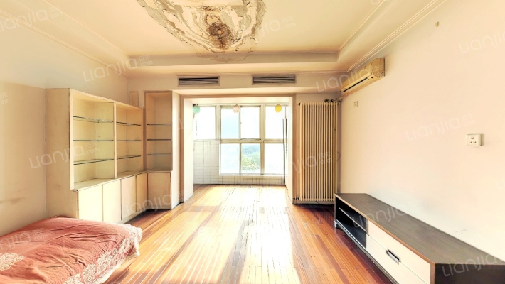 新世界花园朗悦居二手房实景图