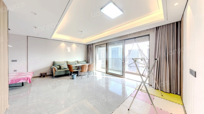 绿地新里铂瑞公馆二手房实景图