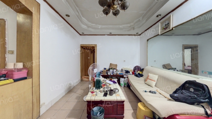 袁家岗76号二手房实景图