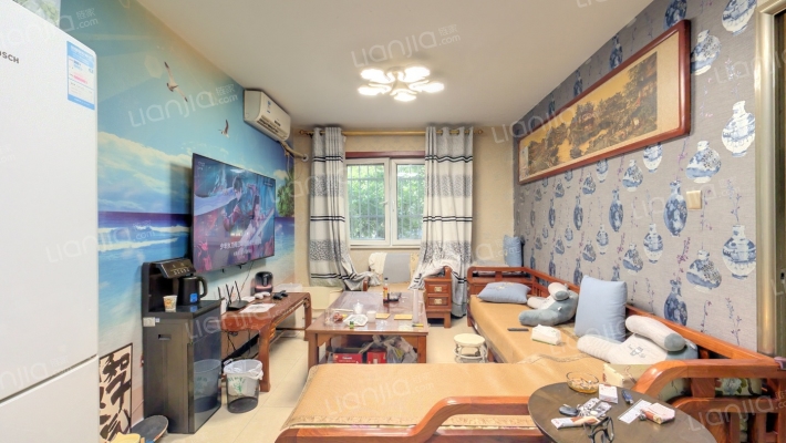 中晟馨苑小区四号院二手房实景图