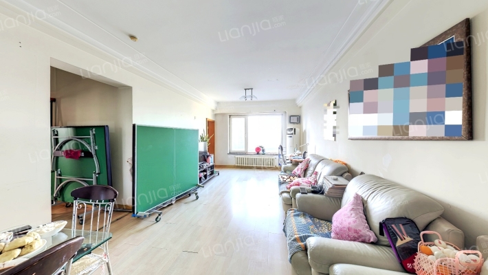 新世界花园朗悦居二手房实景图