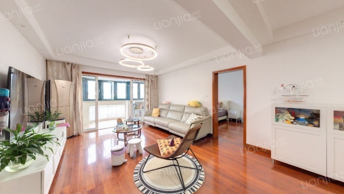 河畔明珠二手房实景图