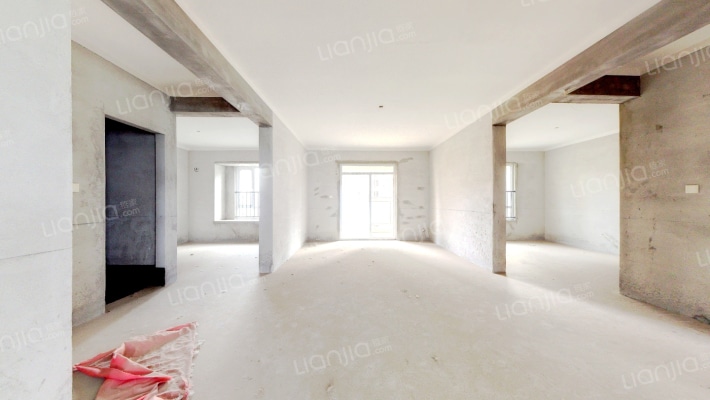 卧龙墨水湖边二手房实景图