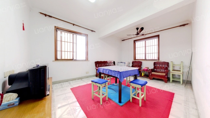 通虹路145号二手房实景图