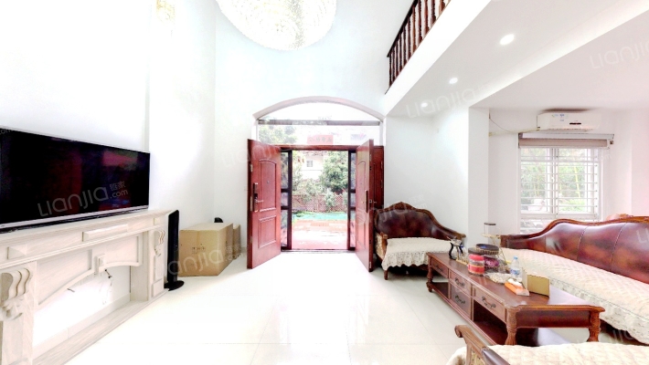 居住主题公园玫瑰华庭二手房实景图