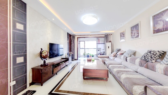 名士豪庭2区二手房实景图