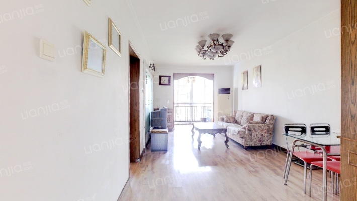 海德公寓二手房实景图