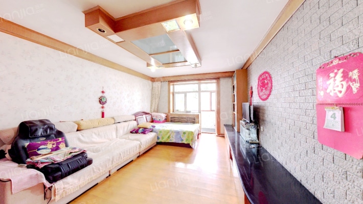 沿江小区二手房实景图