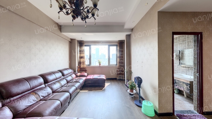 青青丽苑二手房实景图