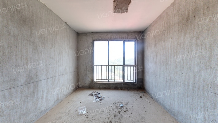 颐澜湾小区二手房实景图