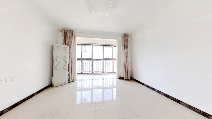 泰来怡居二手房实景图