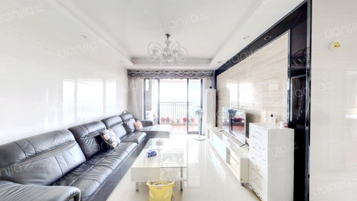 品峰荟豪庭二手房实景图