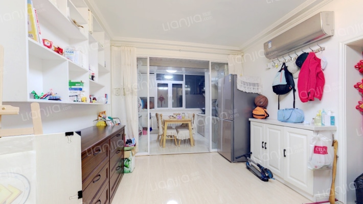 中政小区二手房实景图