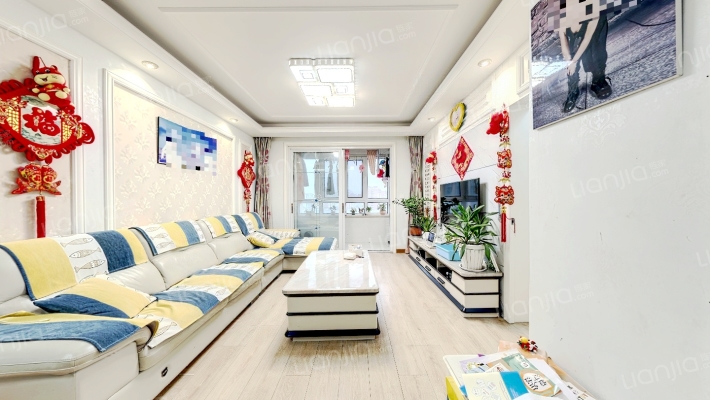 鸿润嘉园二手房实景图