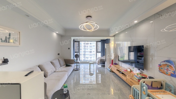 勤诚达境界城二手房实景图