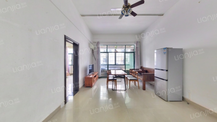 嘉宝花园二手房实景图