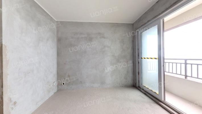 保利金香槟二手房实景图