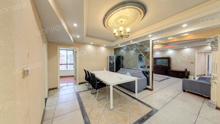 凤凰城一期二手房实景图