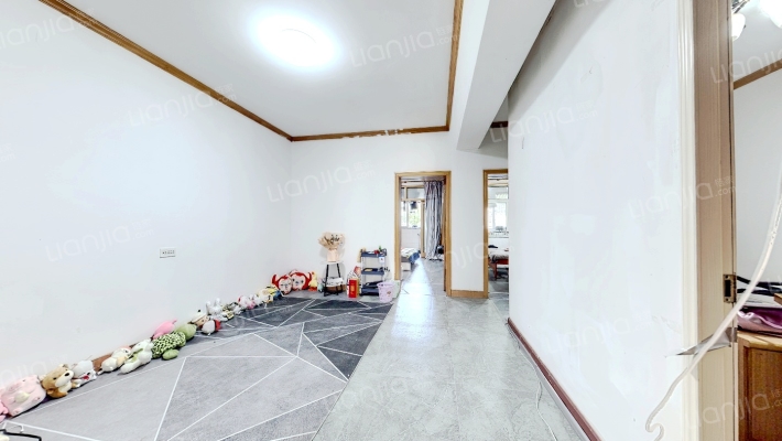 鲁巷科技苑二手房实景图