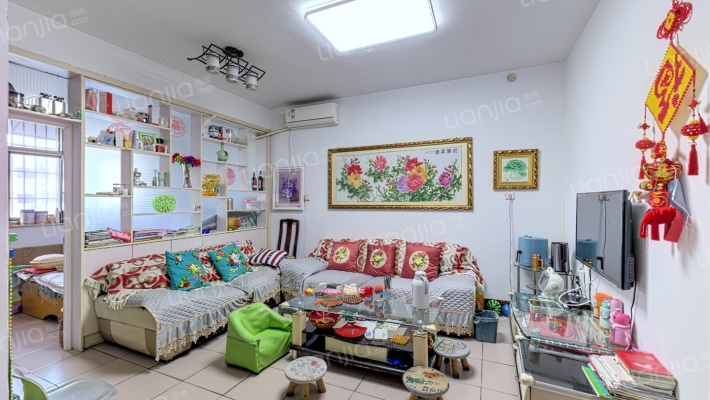 市政公司家属楼二手房实景图