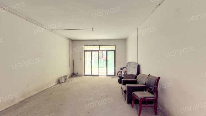 中航翡翠城一期一组团二手房实景图