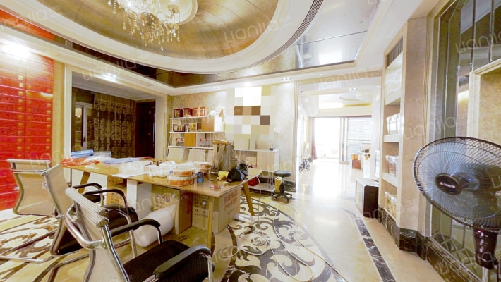 爱群荟景湾二手房实景图