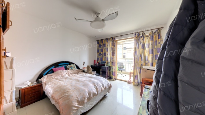 银兆公寓二手房实景图