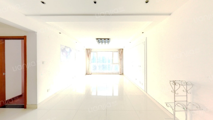 康大凤凰国际二手房实景图