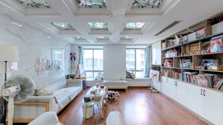 融侨江南水都杰座东区二手房实景图