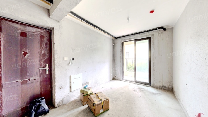 中南绿地云堤二手房实景图