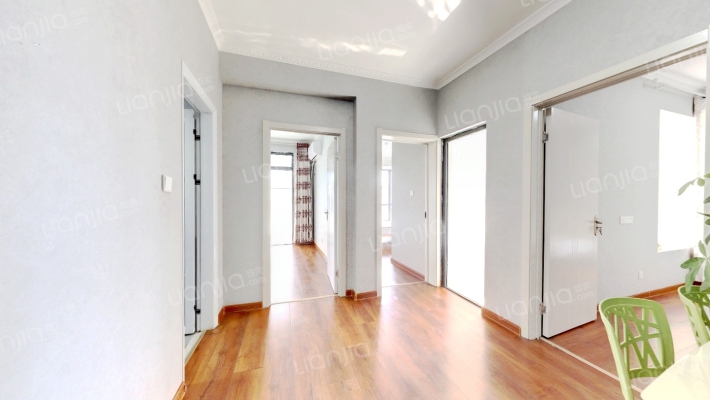 科新花园A区二手房实景图