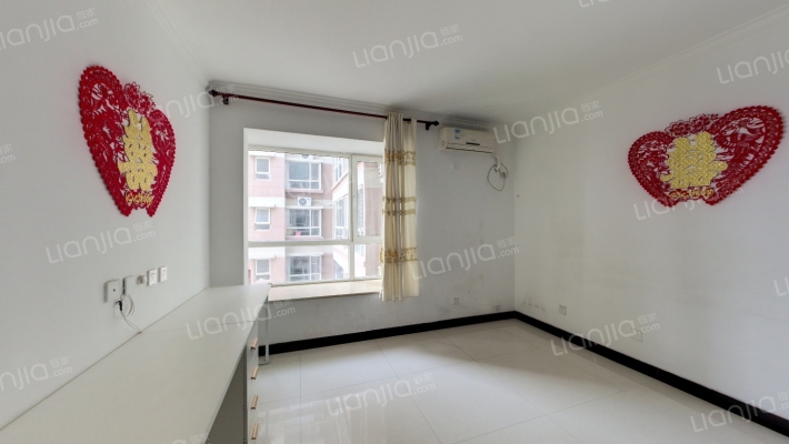 启馨园二手房实景图