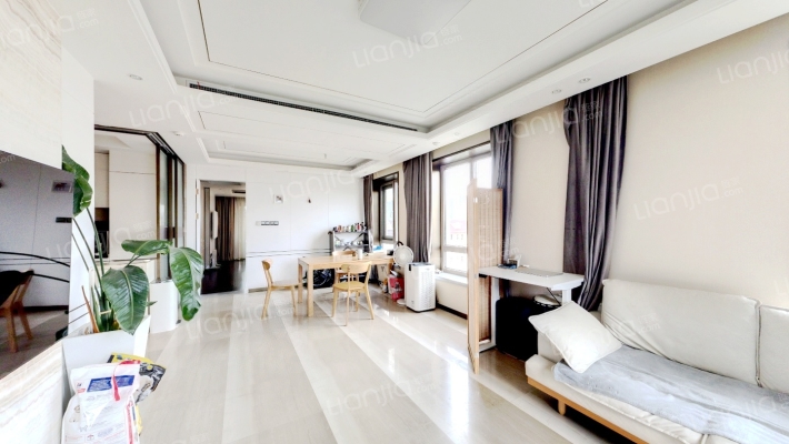 万科翡翠滨江（二期）二手房实景图