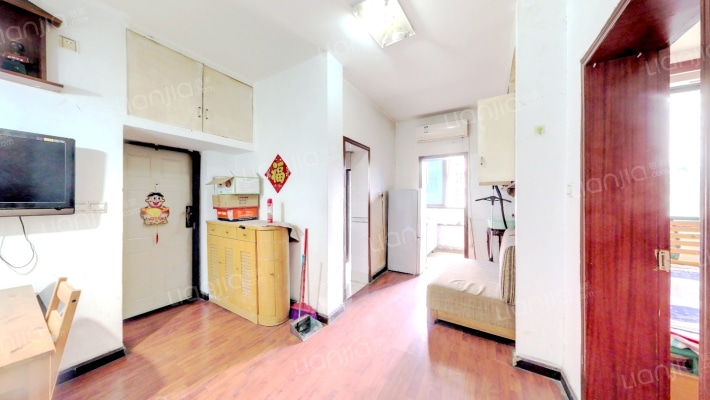 新半边街6号二手房实景图