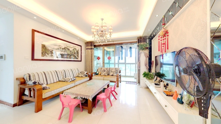 光谷新世界汇贤邸二手房实景图