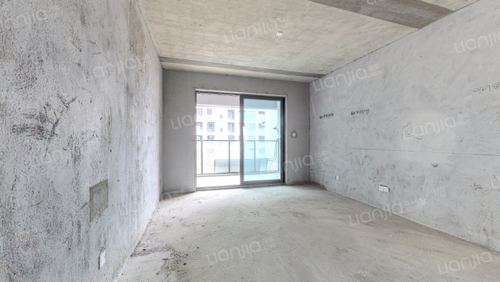 新城明昱东方一期B区二手房实景图